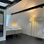 Designer Loft - Direct Marble Church Views Apartman *