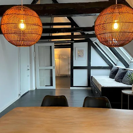 Designer Loft - Direct Marble Church Views