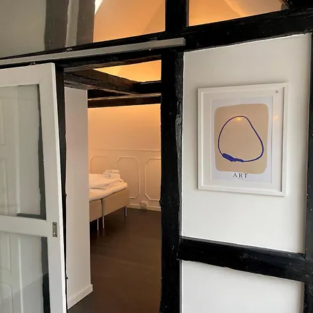 Designer Loft - Direct Marble Church Views *