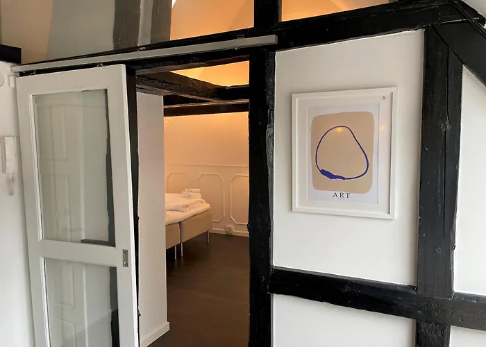 Designer Loft - Direct Marble Church Views *